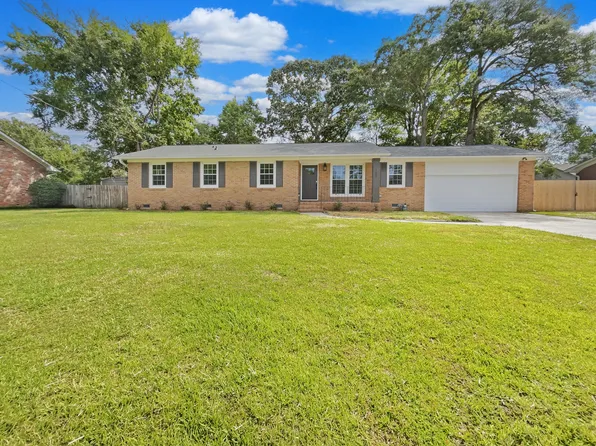 109 Washington Dr, Ladson, SC 29456