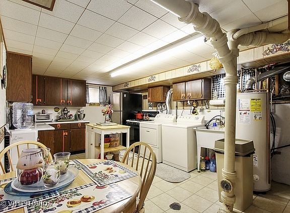 5th image of 1028 E Lilac Dr