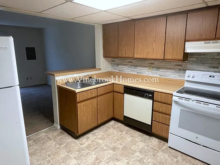 2496 Spring Valley Rd — Photo 9