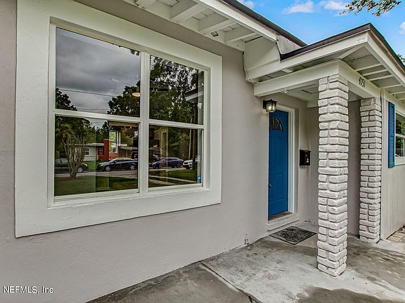 5th image of 4751 Beverly Cir