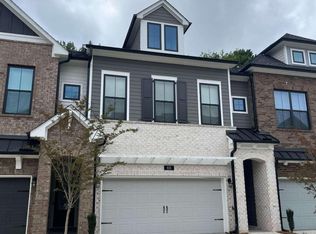 1020 Harper Dr #23, Roswell, GA 30076