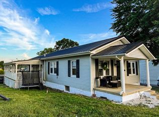 118 McMullin Ave, Flemingsburg, KY 41041