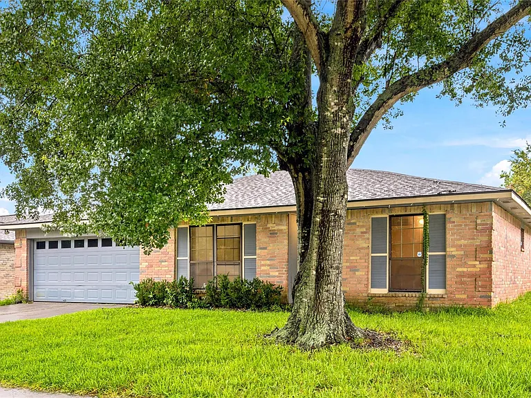 6009 Leafwood Cir — Photo 2