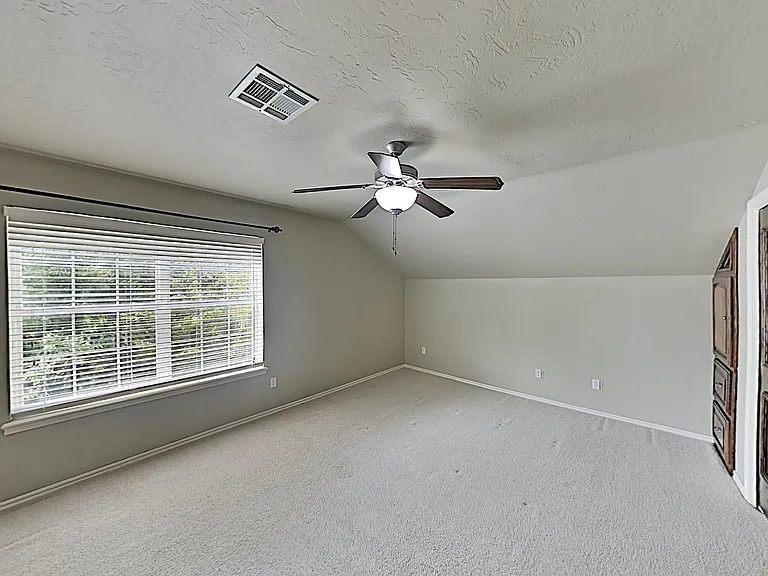 605 Knights Bridge Rd — Photo 18