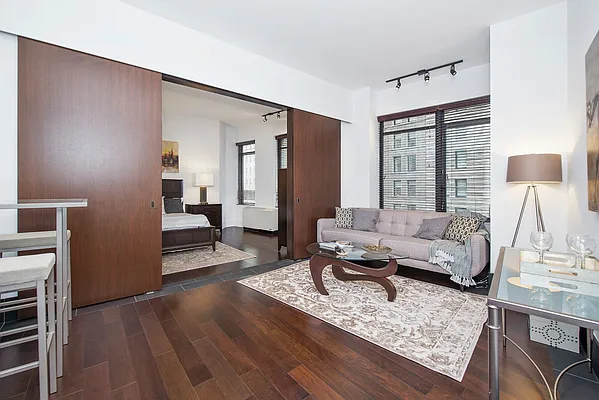 Rented by Bold New York | media 9