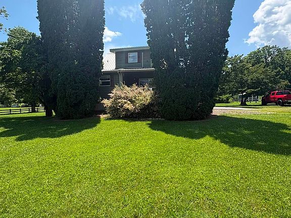 3rd image of 123 Compass Meadows Dr