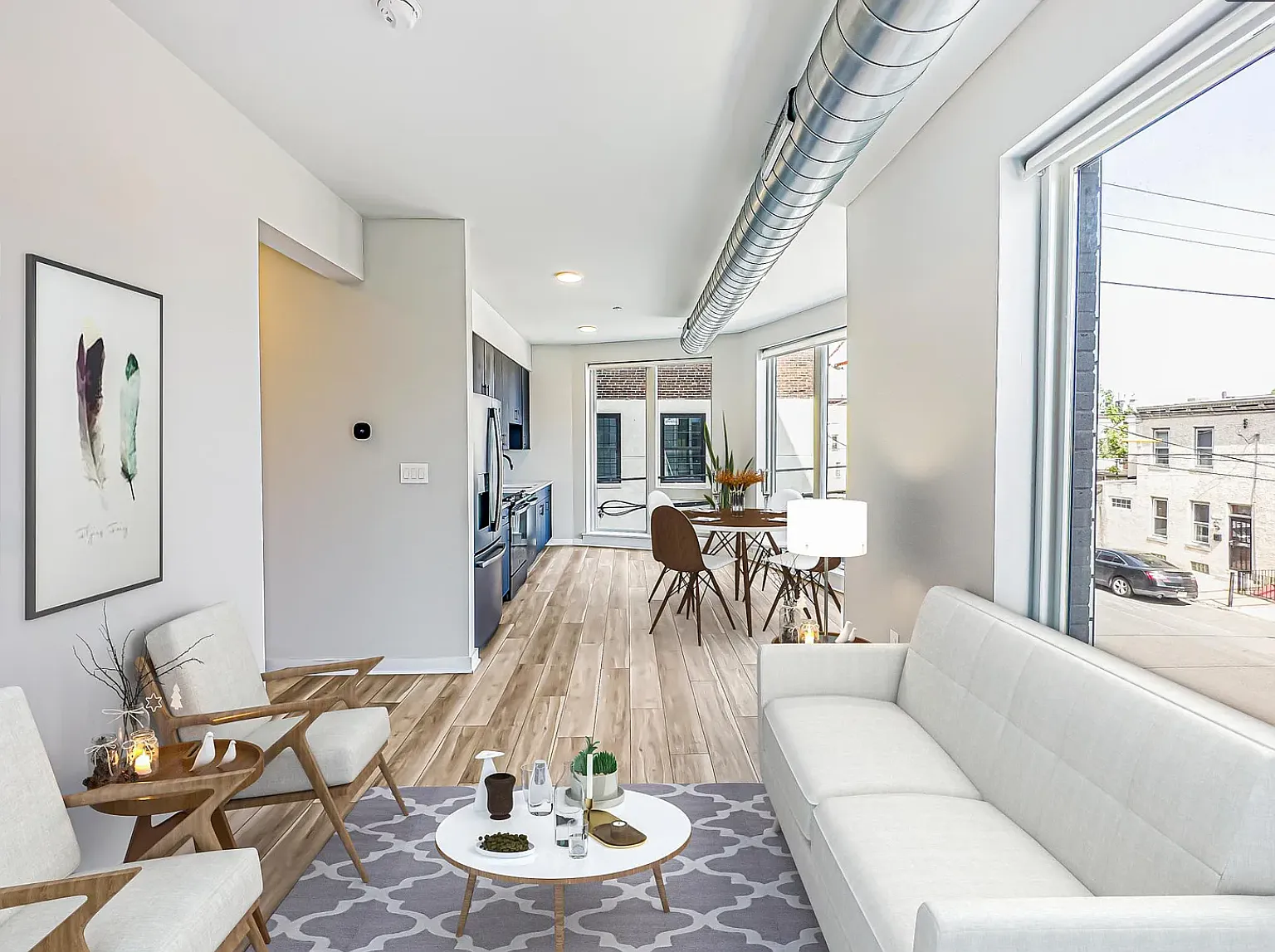 102 W Berks St — Photo 1