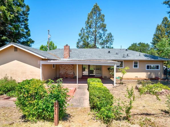 6825 Giusti Rd, Forestville, CA 95436