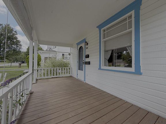 4th image of 146 Violet St