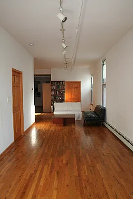 Rented by The Loft Broker | media 37