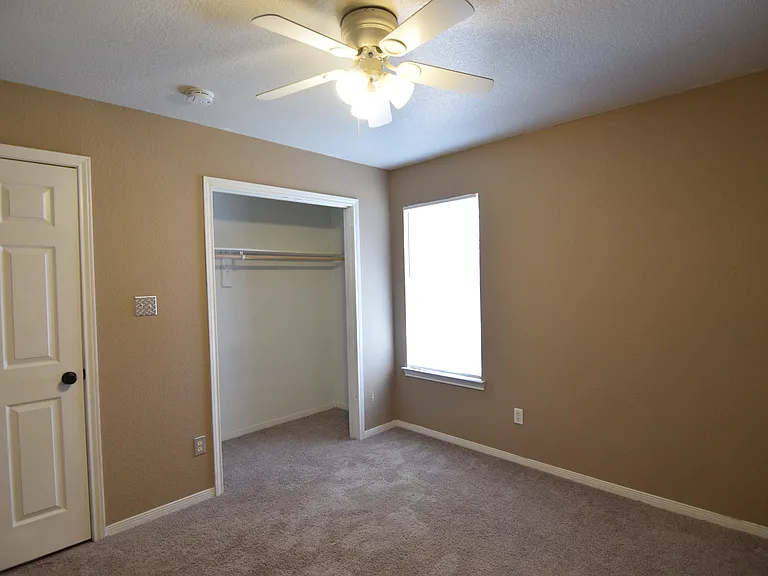 5301 Williams Dr — Photo 11