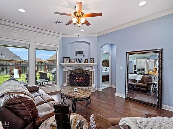 3rd image of 1123 Crystal Creek Dr