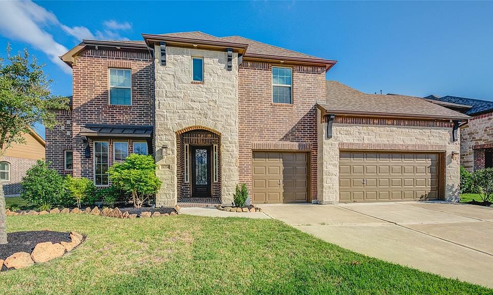 1st image of 21238 Lucknow Ln