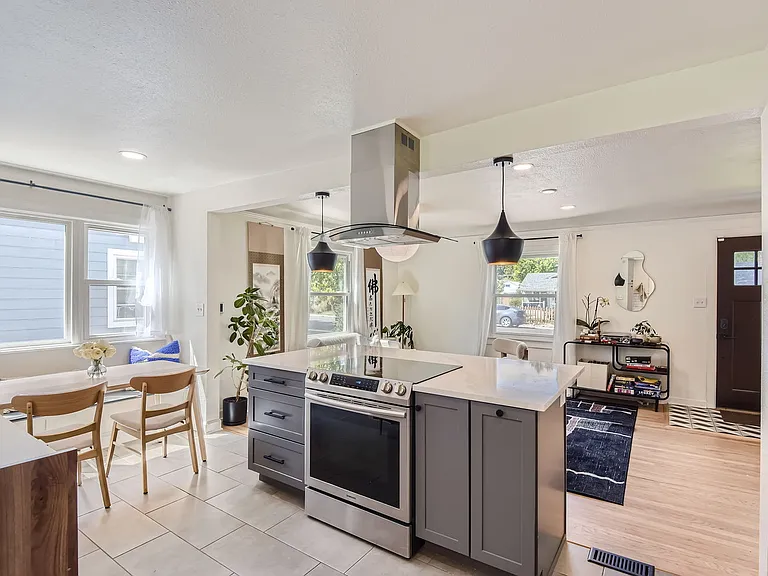 3950 S Grant St — Photo 8