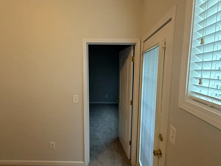 2414 Suwanee Pointe Dr — Photo 7