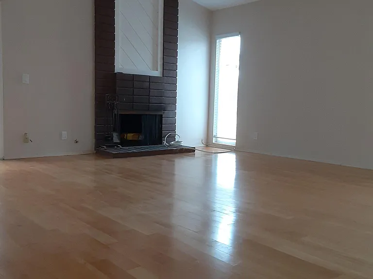 51 Red Rock — Photo 8