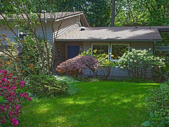 3rd image of 3418 175th Ave NE