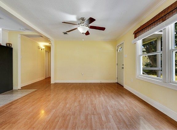 2nd image of 4872 Kennedy Dr