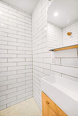 5th image of 36 S Oxford St APT 4B