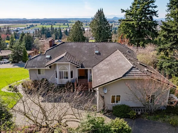 17290 Soundview Road, Mount Vernon, WA 98274