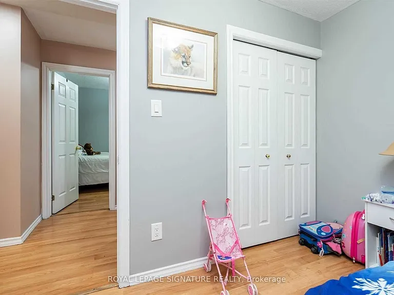 52 Buchanan Cres — Photo 15