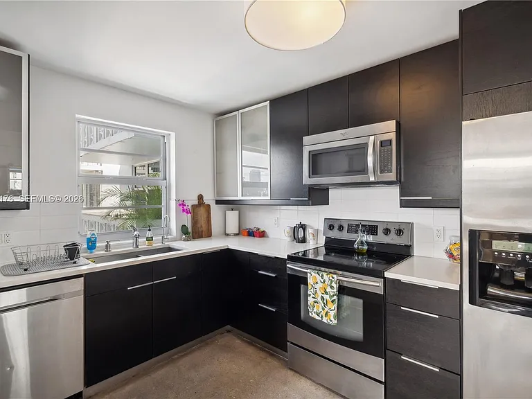 1020 Meridian Ave #401 — Photo 8