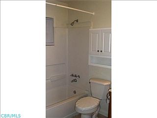 5th image of 4060 Astor Ave