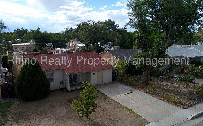 1st image of 221 Morningside Dr NE