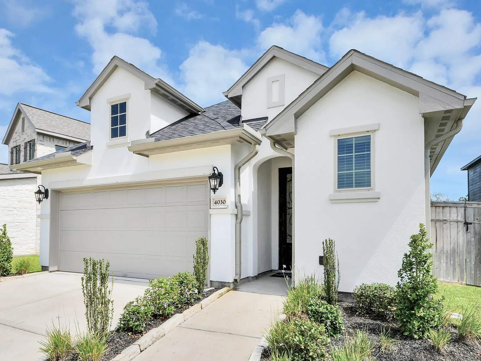 4 bed, 3.0 bath, 1799 sqft, $2,600 — Photo 3