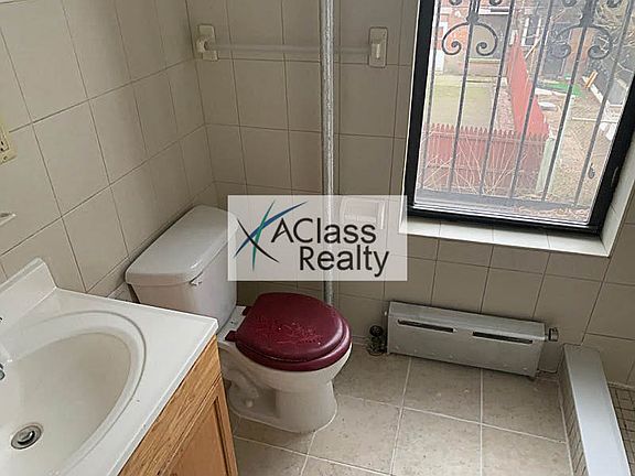 4th image of 250 W 137th St APT 1F