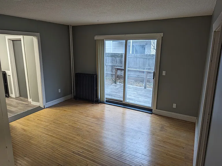 1208 W 28th St #1 — Photo 8