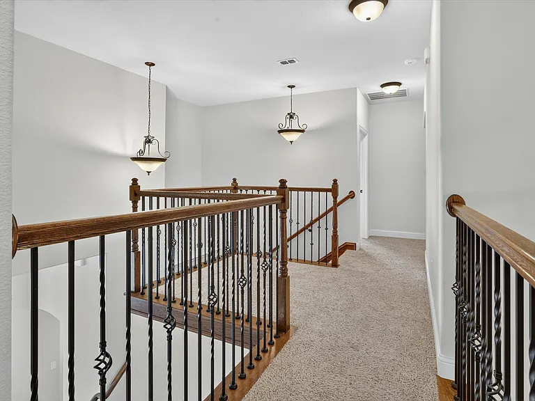 4635 Saginaw Ct — Photo 31