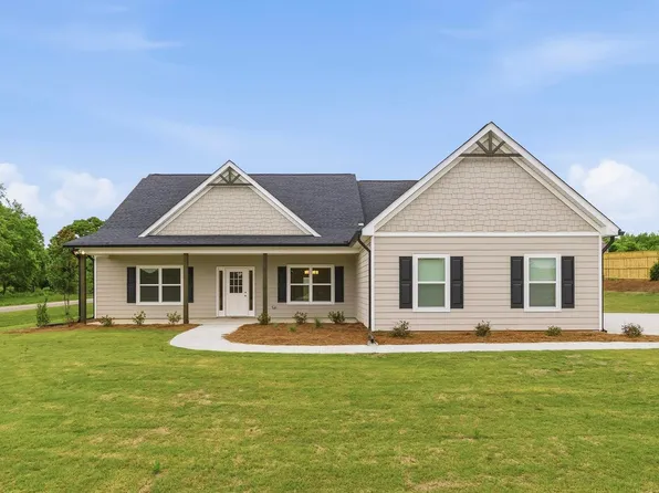 1000 Shoreline Dr, Madison, GA 30650