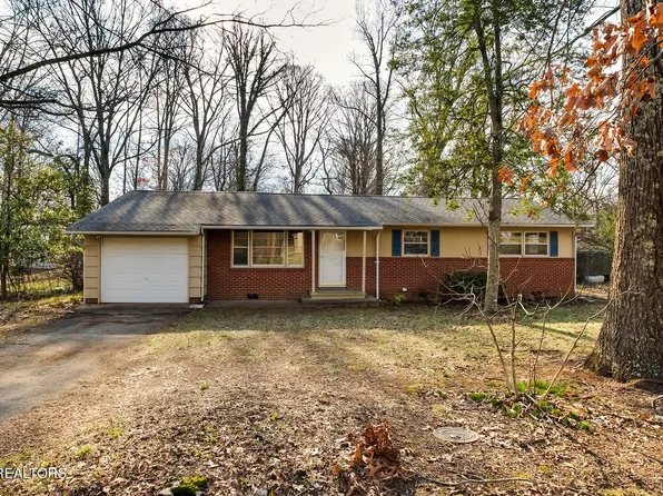 2000 Nandina Dr, Knoxville, TN 37912