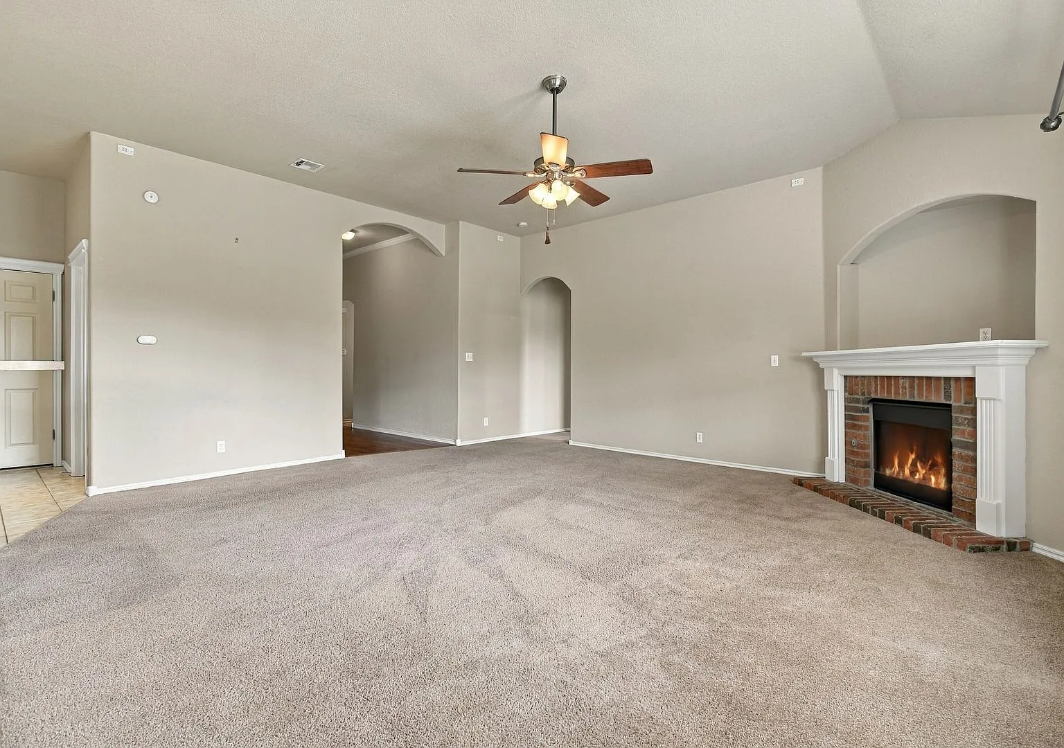 3 Bed + Bonus Room | 2 Bath | Broken Arrow — Photo 3