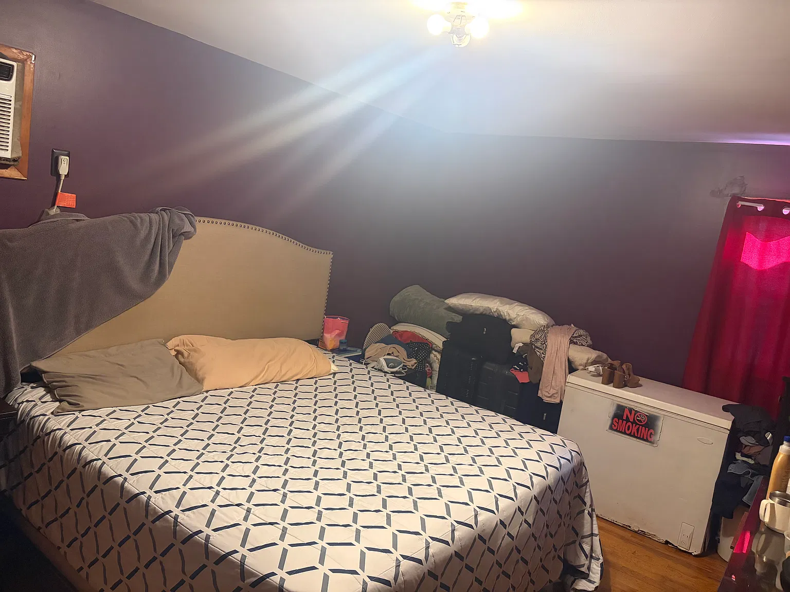 3 bed, 1.5 bath, 1500 sqft, $2,300 — Photo 2