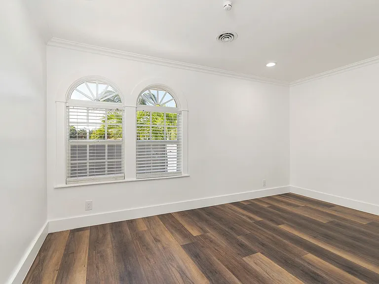 3517 N Flagler Dr — Photo 26