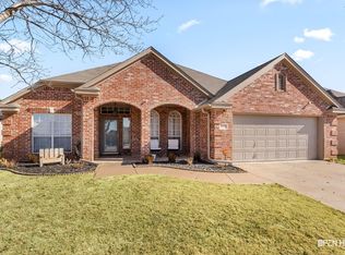 5317 Ridgecrest Dr, Wichita Falls, TX 76310