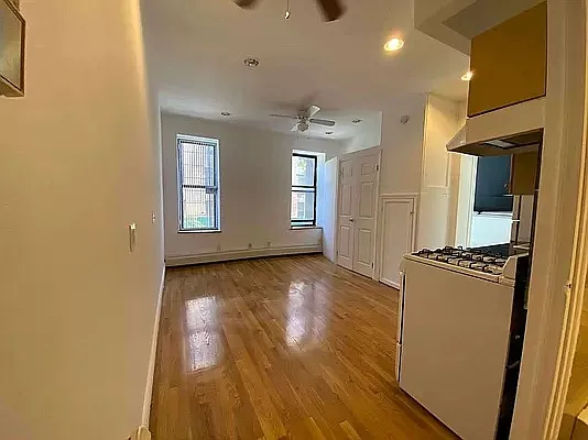 82 W 105th St #2C — Photo 1