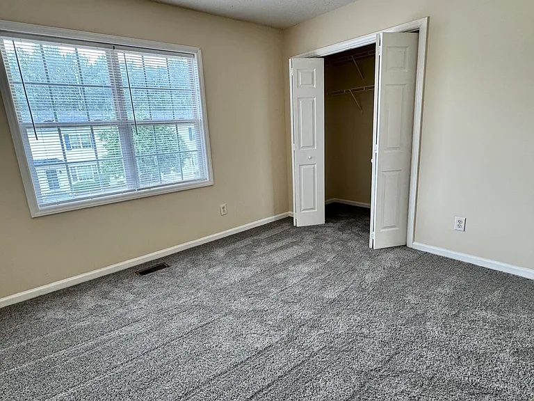 3951 Sterling Pointe Dr #OOO6 — Photo 14