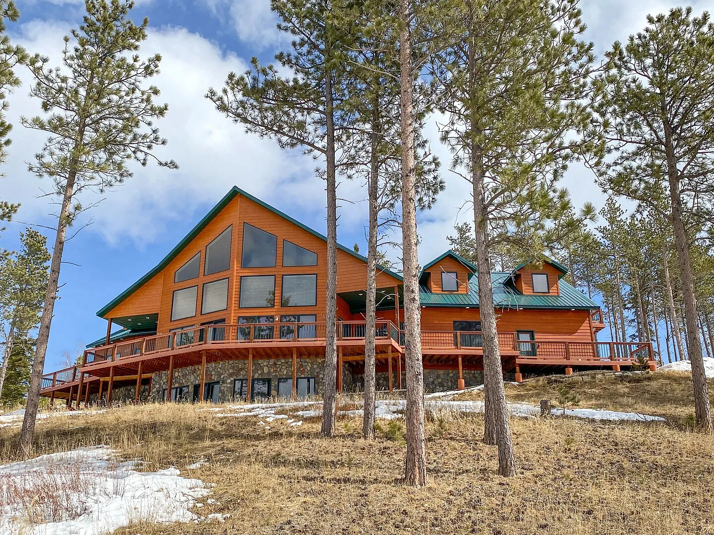 Vista Lodge — Photo 1