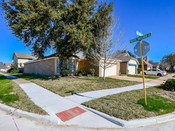 13574 Blue Marlin Lane, Houston, TX 77083