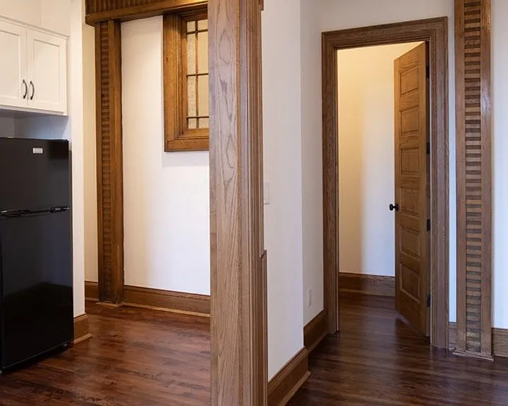 1605 Hennepin Ave — Photo 13