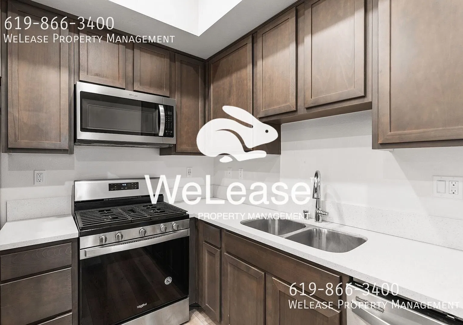 Modern Home with Community Amenities & Nearby Outdoor Recreation — Photo 1