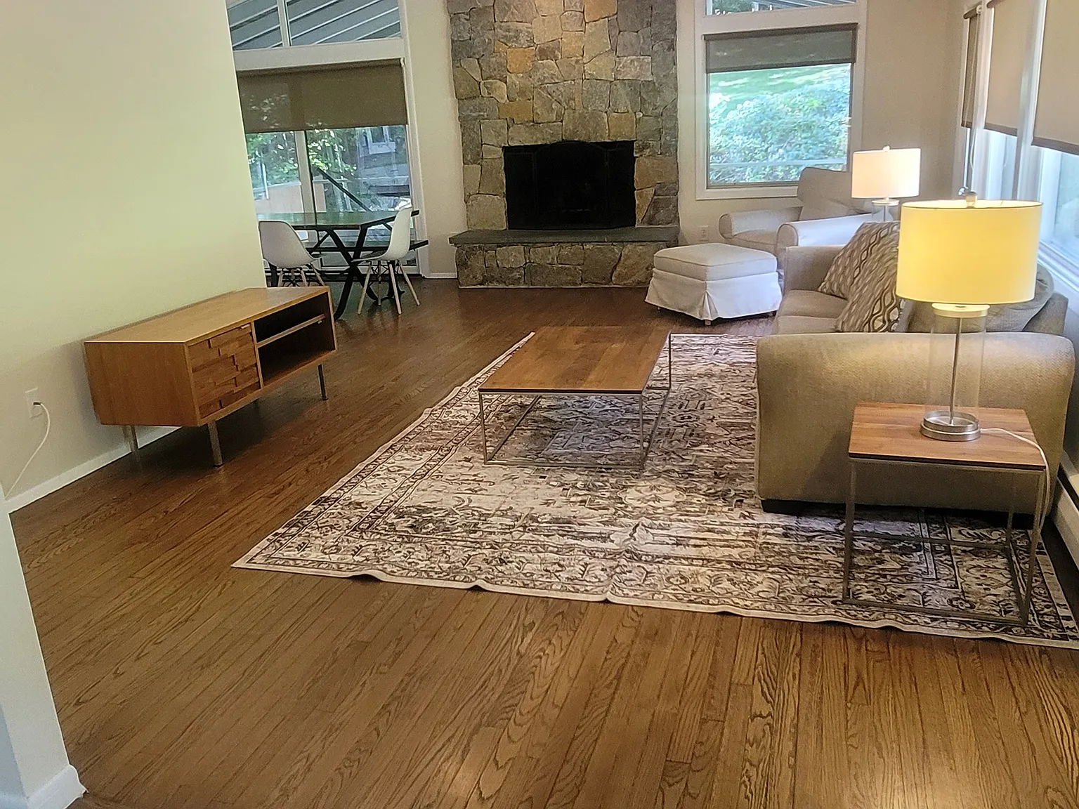 3 bed, 2466 sqft, $1,300 — Photo 4