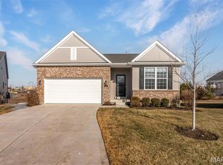 191 Noahs Mill Dr, Lake Saint Louis, MO 63367