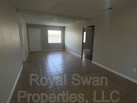 4th image of 188 Rebecca Ln