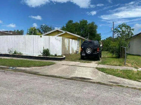 2818 Blake St, Corpus Christi, TX 78405