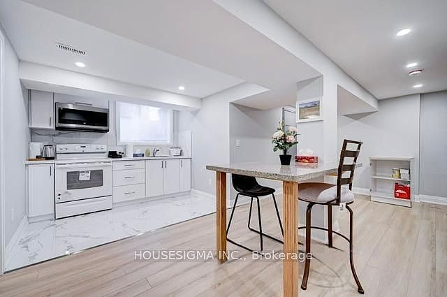 1st image of 28 Earlton Rd #Basement