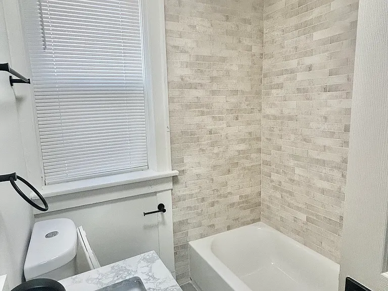 4035 S Grand Blvd #1F — Photo 7